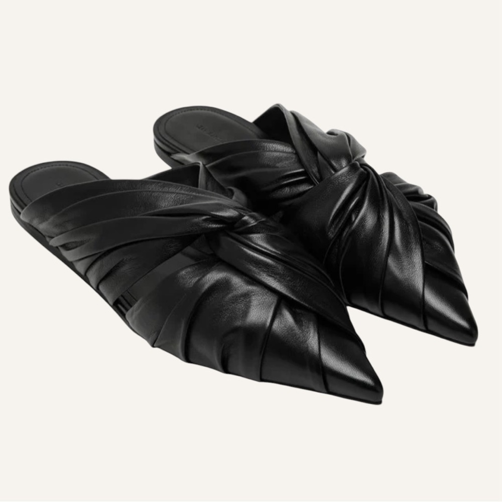 GIVENCHY Twist Pointed Toe Mule Black Flat🌸